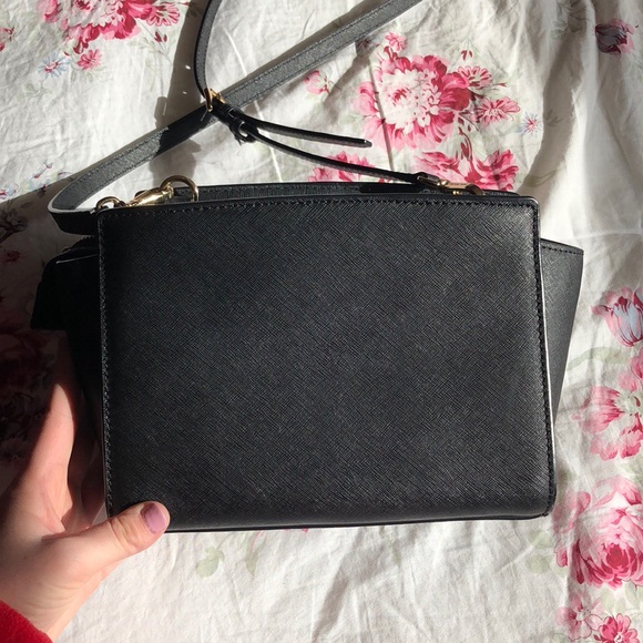 Authentic Michael Kors Selma Medium Saffiano - Picture 6 of 8